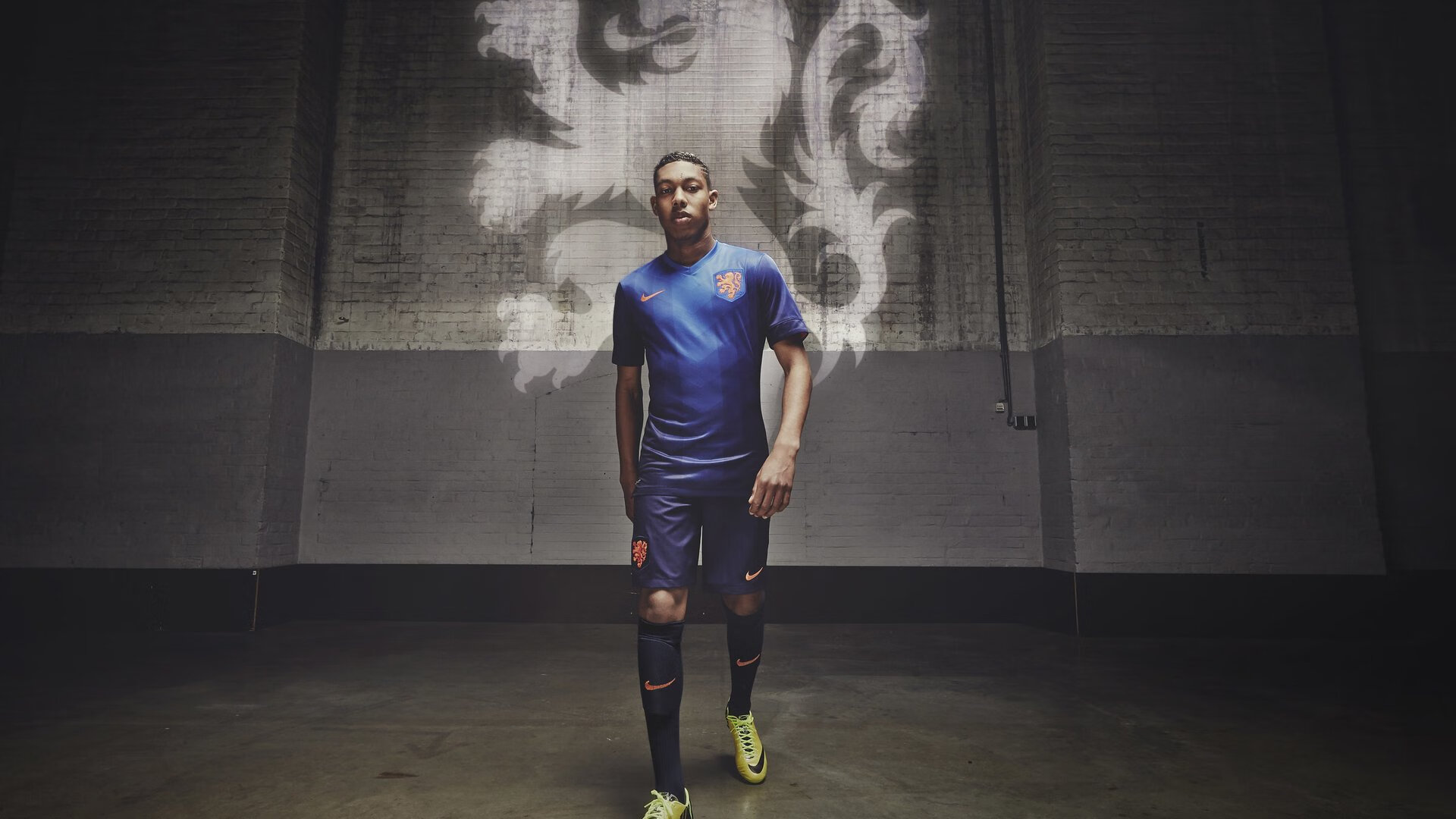 高光回顾:五大联赛年度最佳比赛集锦,五大联赛各位置赛季十佳球员