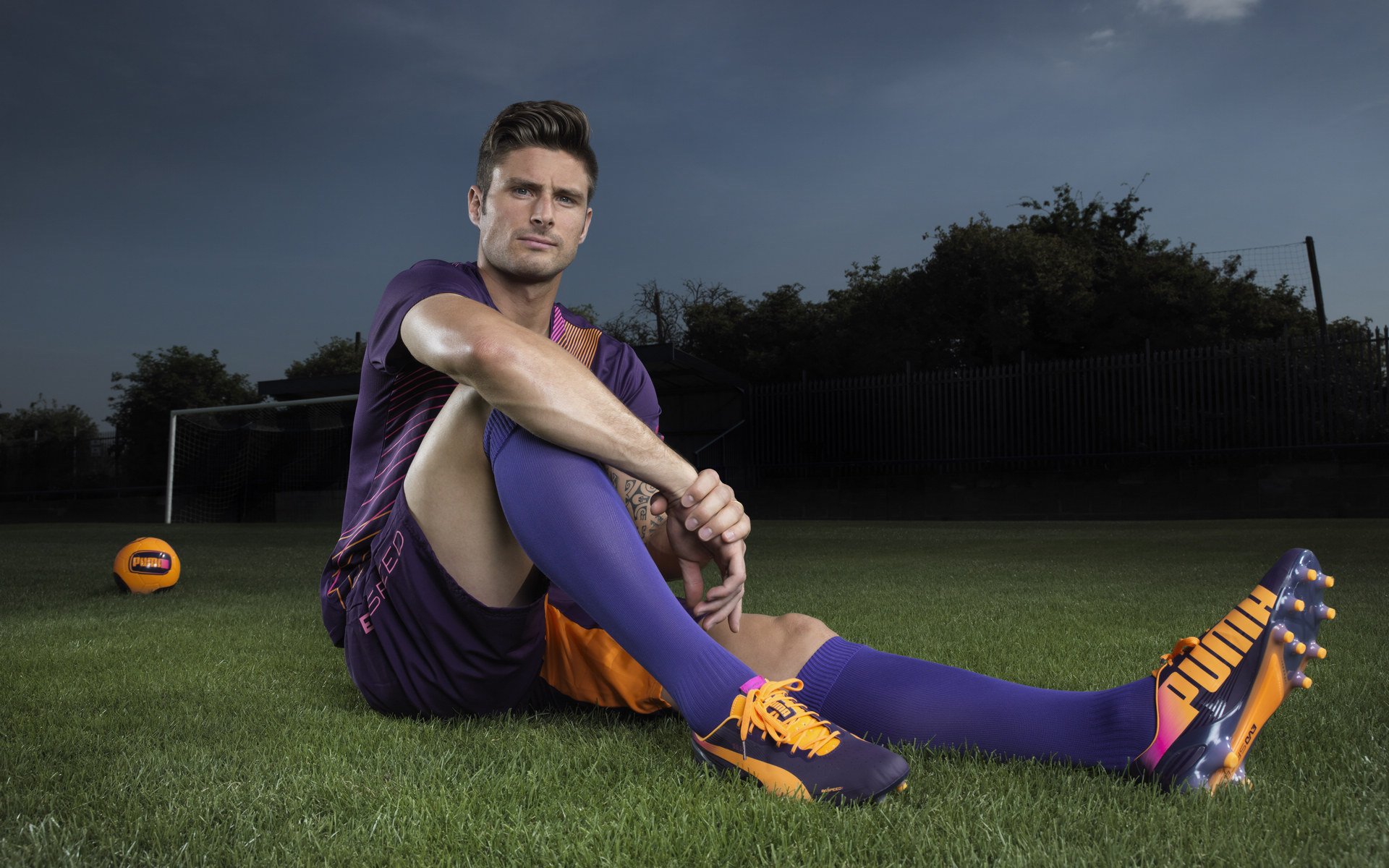 意甲球队VAR判罚语言语义分析优化决策流程，足球var裁判有几个